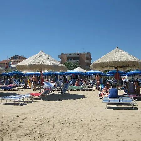 Apart Otel Sea Silvi Marina