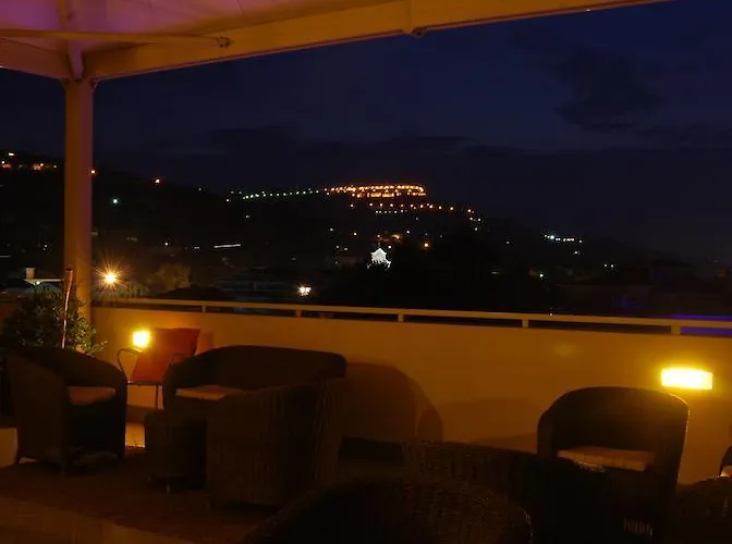 Ξενοδοχείο με διαμερίσματα Sea Silvi Marina