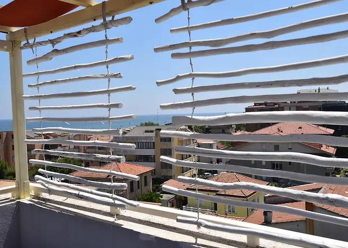 Sea Ξενοδοχείο με διαμερίσματα 3*