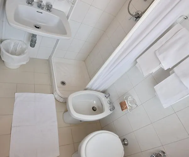 Ξενοδοχείο με διαμερίσματα Sea 3*